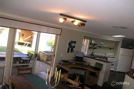 Property photo of 37 Perham Crescent Leda WA 6170