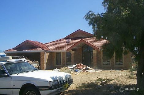 39 Paradise Cct, Halls Head, WA 6210