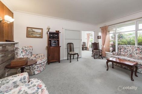 Property photo of 33 Viewpoint Avenue Glen Waverley VIC 3150
