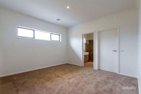 Property photo of 3/21 Dromana Parade Safety Beach VIC 3936