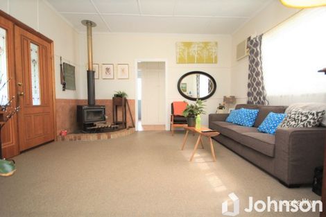 220 Cascade St, Raceview, QLD 4305