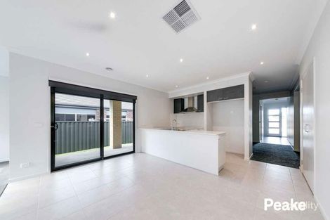 Property photo of 11 Danube Road Clyde VIC 3978
