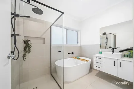 Property photo of 24 Superb Drive Narangba QLD 4504