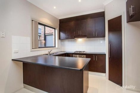 Property photo of 36 St Vincent Way Caroline Springs VIC 3023