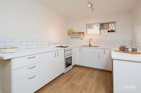 Property photo of 2/12 Elliott Street Clayfield QLD 4011