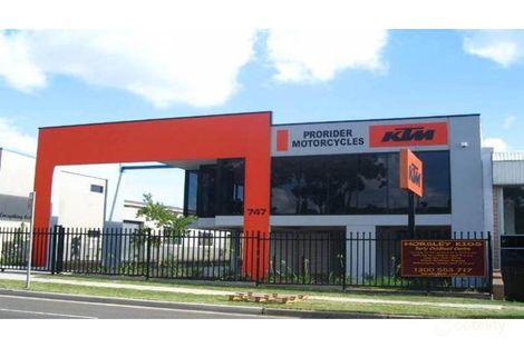 747 The Horsley Dr, Smithfield, NSW 2164