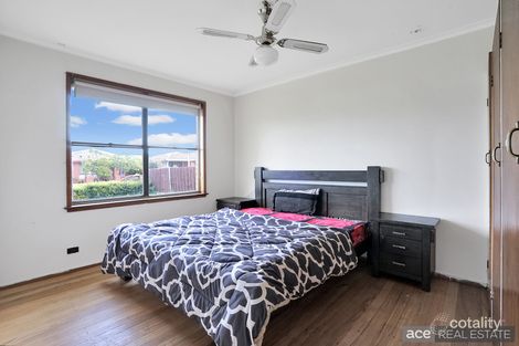 Property photo of 37 Whittaker Avenue Laverton VIC 3028