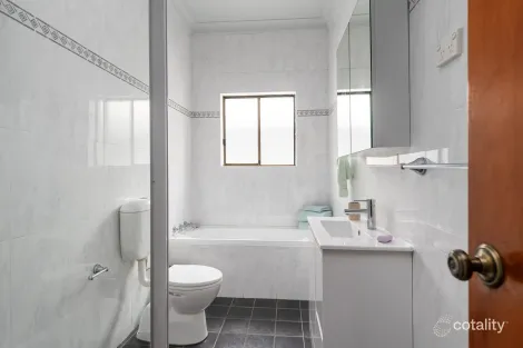 Property photo of 47 Waterside Crescent Earlwood NSW 2206