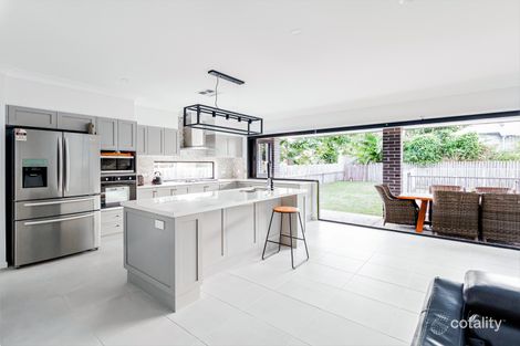 462v Stanley Rd, Camp Hill, QLD 4152