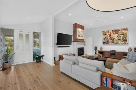Property photo of 131 Hindmarsh Road Victor Harbor SA 5211