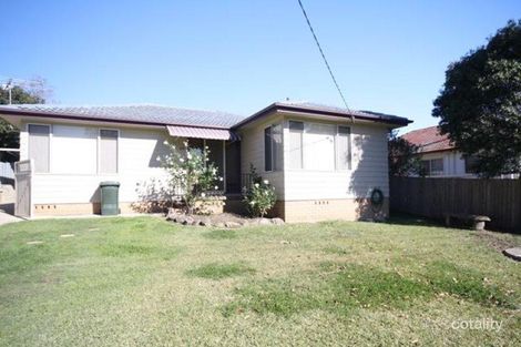 Property photo of 29 Largs Avenue Largs NSW 2320