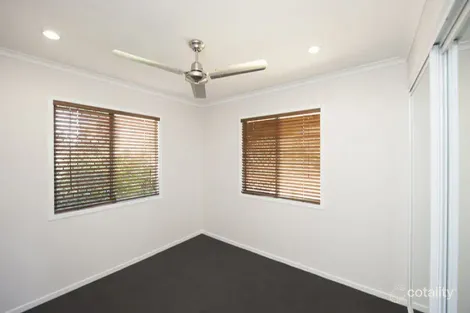 Property photo of 15 Illawarra Drive Kin Kora QLD 4680