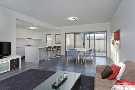 Property photo of 7/2 Pilcher Street Strathdale VIC 3550