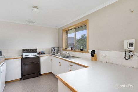 Property photo of 2/23 Daylesford Road Glenorchy TAS 7010