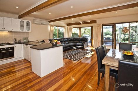 Property photo of 10 Wynyard Street Glen Waverley VIC 3150