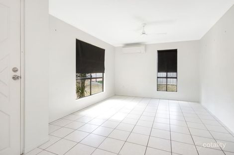 Property photo of 5 Links Court Kin Kora QLD 4680