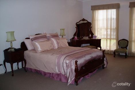 Property photo of 2 St Albans Place Morpeth NSW 2321