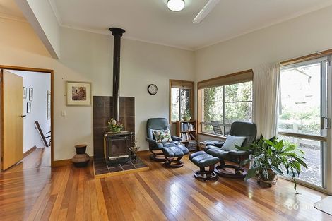 Property photo of 4 Fairholme Street Mount Lofty QLD 4350