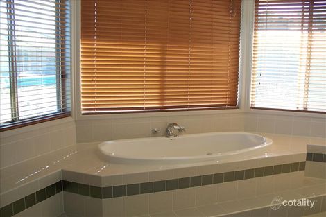 Property photo of 2 St Albans Place Morpeth NSW 2321