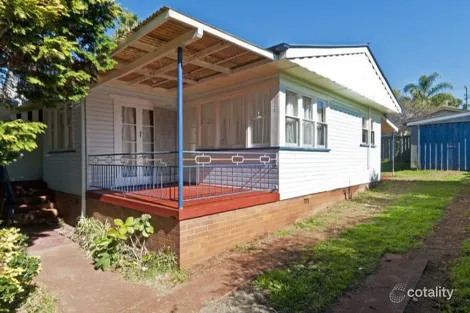 255a-257 West St, Harristown, QLD 4350