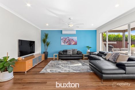Property photo of 25 Mallacoota Crescent Armstrong Creek VIC 3217