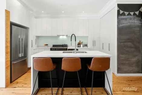 Property photo of 61 Pitt Road North Curl Curl NSW 2099