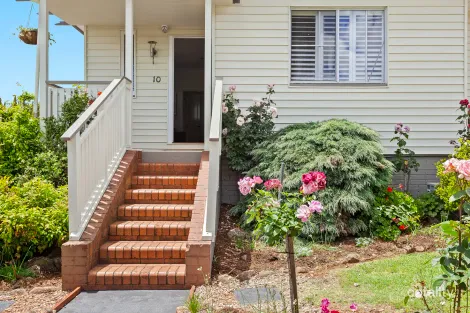 10 Llewellyn St, Centenary Heights, QLD 4350