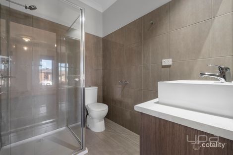 Property photo of 11 Lawrence Avenue Harkness VIC 3337