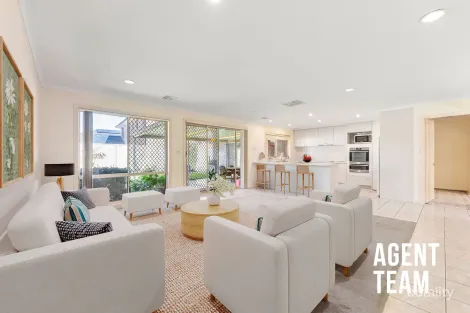 Property photo of 24 Tuross Close Amaroo ACT 2914