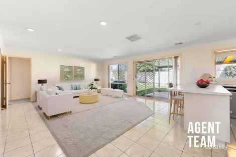 Property photo of 24 Tuross Close Amaroo ACT 2914