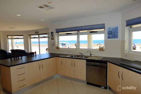 Property photo of 2 Palmer Esplanade North Beach SA 5556