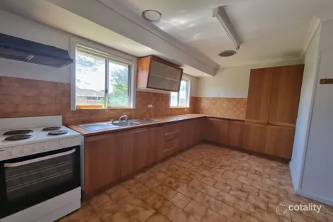 Property photo of 8 Curtin Avenue Lalor VIC 3075