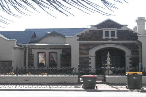 11 Pier St, Glenelg, SA 5045