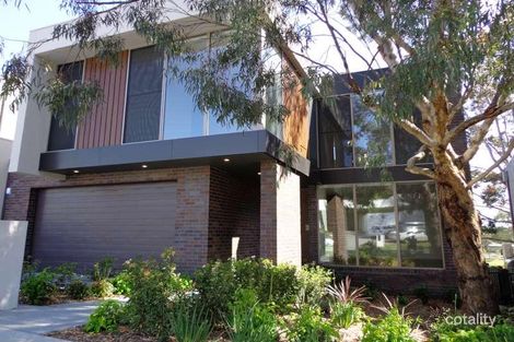 Property photo of 4 Park Avenue Kew VIC 3101