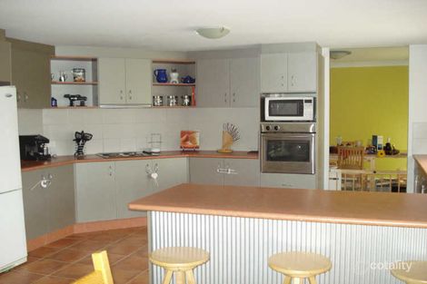 Property photo of 11 Barrington Place Parkinson QLD 4115