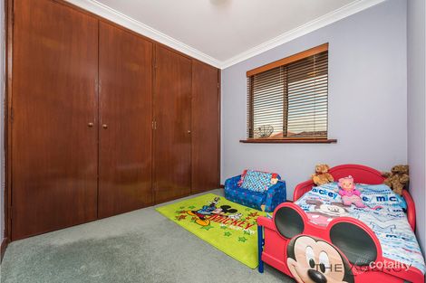 Property photo of 11 Sittella Street Stirling WA 6021