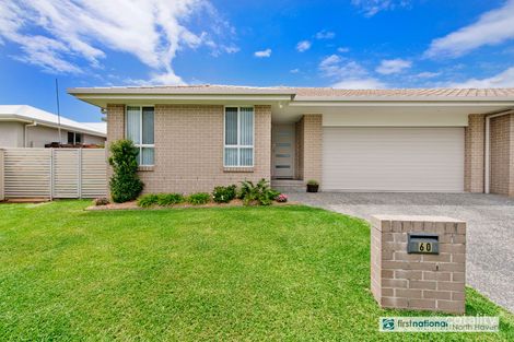60 Fiona Cres, Lake Cathie, NSW 2445