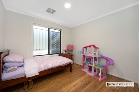 Property photo of 9 Edmonds Road Seaford Heights SA 5169