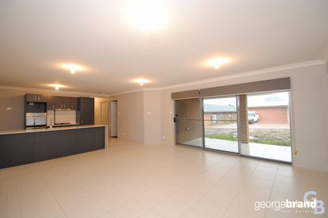 Property photo of 10 Barn Owl Avenue Wadalba NSW 2259