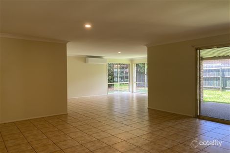 Property photo of 10 Gladebourne Crescent Victoria Point QLD 4165