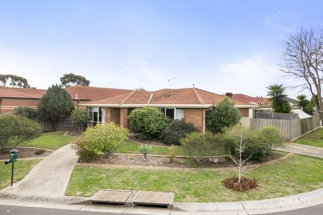 Property photo of 4 Fauna Court Werribee VIC 3030