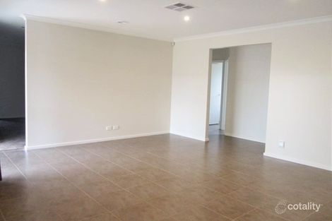 Property photo of 11 Aurora Place Epsom VIC 3551