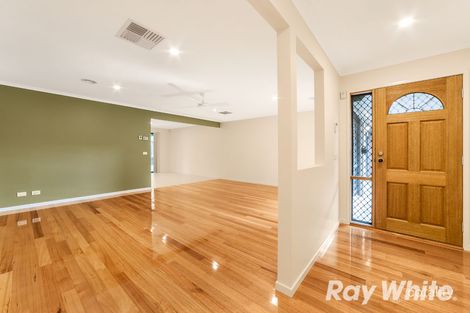 Property photo of 20 Manning Clark Road Mill Park VIC 3082