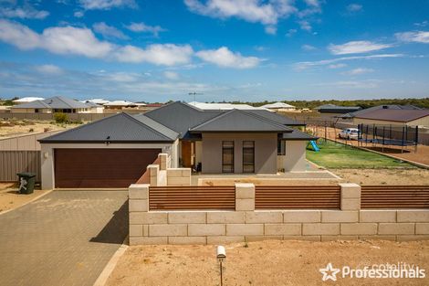 27 Strathalbyn Rd, Strathalbyn, WA 6530
