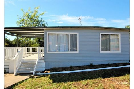 32 PACIFIC RD, SURF BEACH, NSW 2536