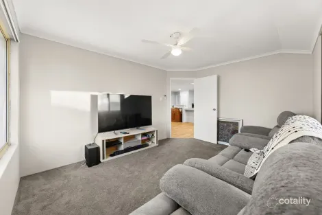 Property photo of 53 Coronata Drive Warnbro WA 6169