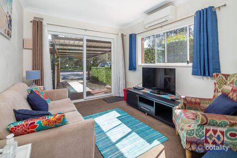 Property photo of 13 Larmer Close Broulee NSW 2537