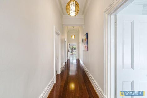 Property photo of 81 Elphin Street Newport VIC 3015