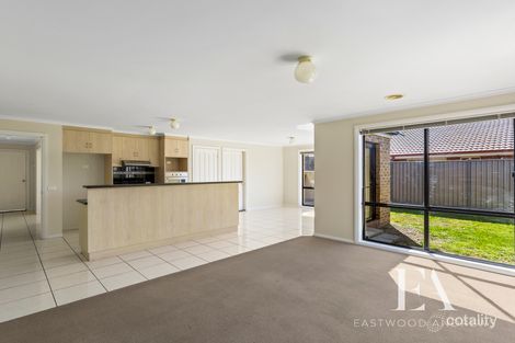 Property photo of 31 Bayfield Court Newcomb VIC 3219