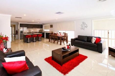 Property photo of 16 Kernan Court Craigieburn VIC 3064